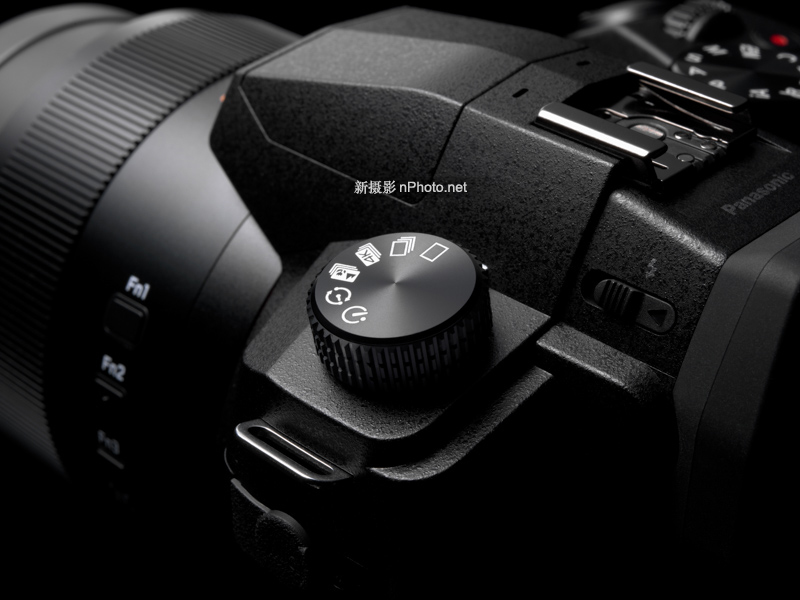 松下fz1000相机怎么样 松下fz1000 ii参数