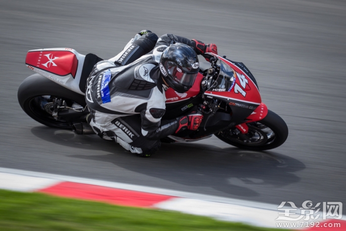 风驰电掣的感觉是什么意思 风驰电掣视频