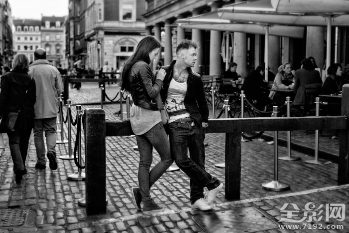 玩转街头的摄影作品图片 街头趣味摄影