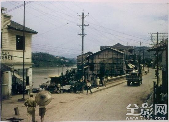 跟着外国摄影师的镜头来看老重庆的人 拍摄重庆的知名摄影师图2