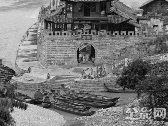 跟着外国摄影师的镜头来看老重庆的人 拍摄重庆的知名摄影师