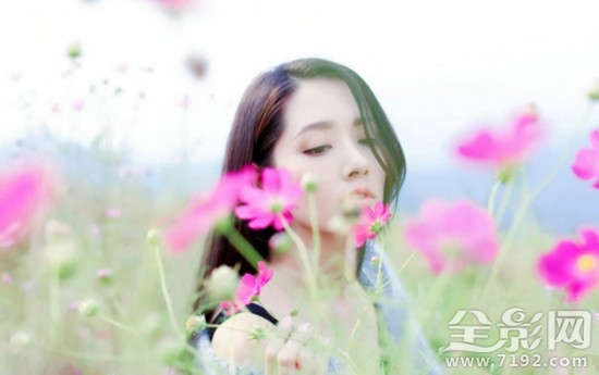 春暖花开 明星教你正确的拍照姿势视频 春暖花开拍照穿什么衣服好看