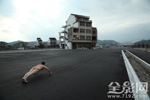 把镜头转向 镜头转场技巧是什么-合理过渡因素有几种-