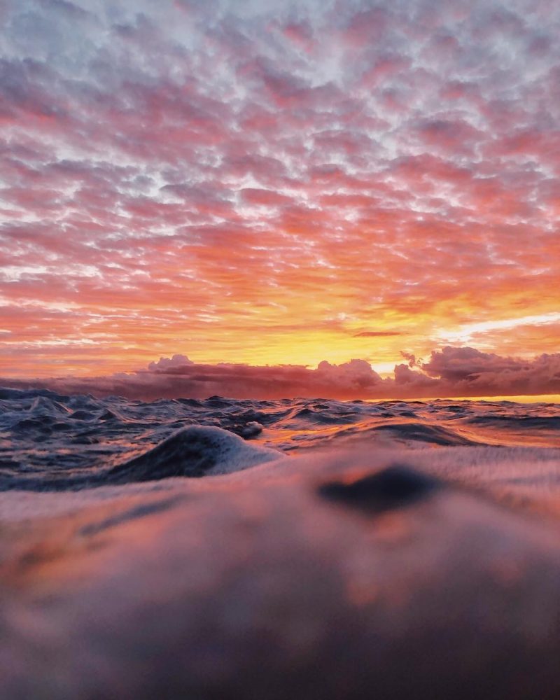 从海浪内部拍摄海浪是什么样子呢-超震撼的 海浪拍摄技巧
