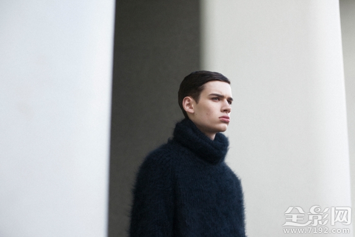 简约现代风格人像摄影图片 现代简约风格的照片