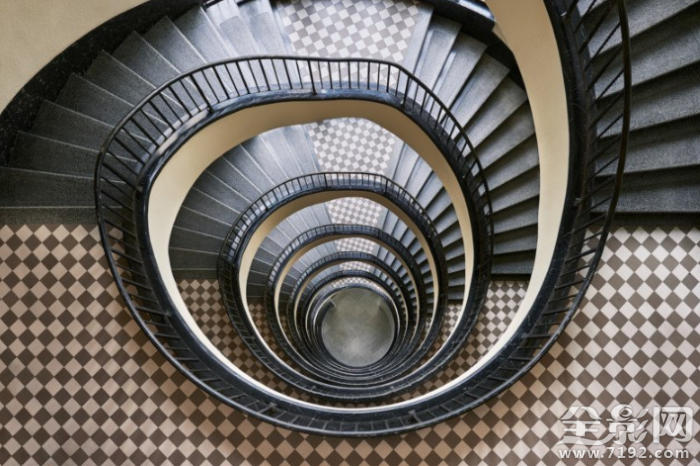 布达佩斯的螺旋楼梯在哪 布达佩斯的建筑