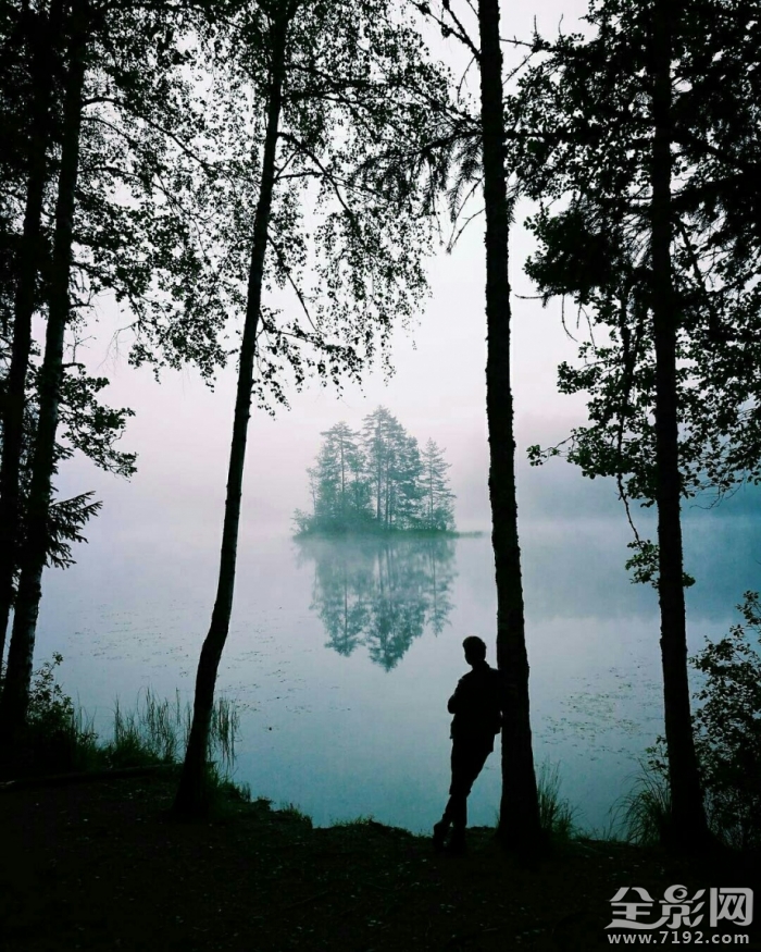 旅行在路上文案 旅行在路上歌词