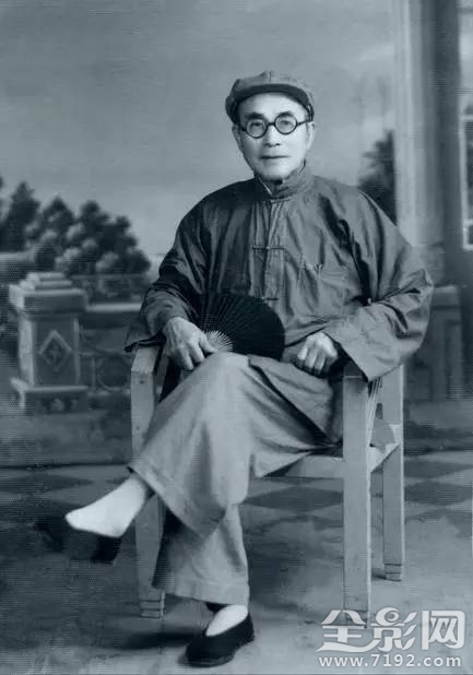 拍照的我 拍照鼻祖