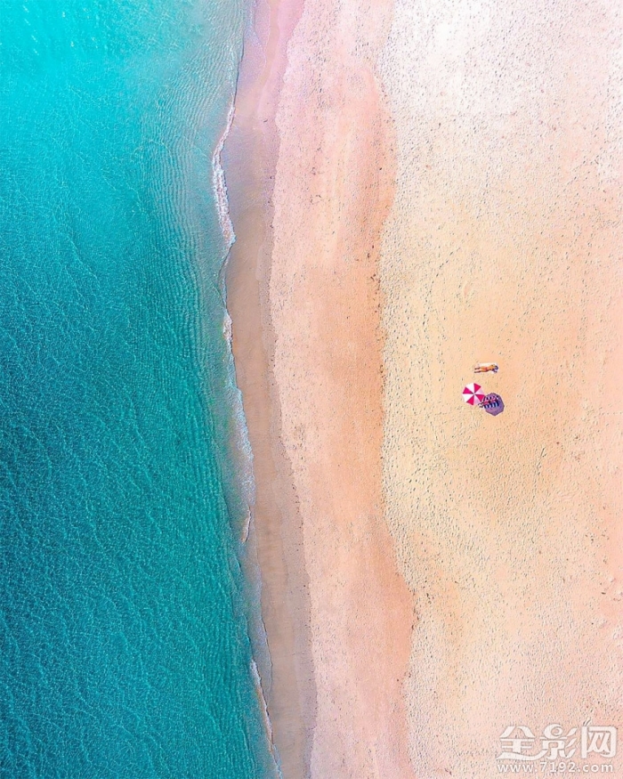 无人机航拍澳大利亚最大军舰-搭载F-35可变身真航母 澳洲无人机入境规定图3