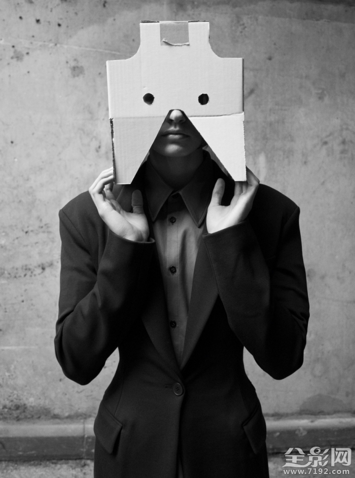 英国版vogue杂志 英国vogue主编alex