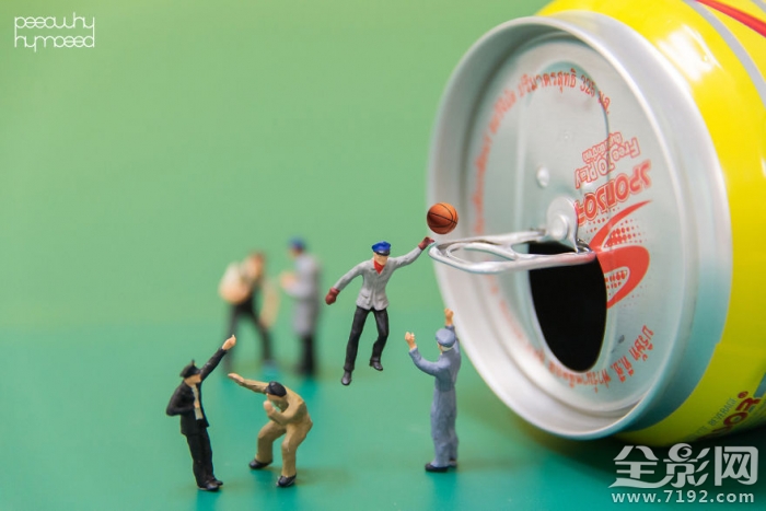 泰国摄影师创作现实版小人国的作品 泰国小人叫什么