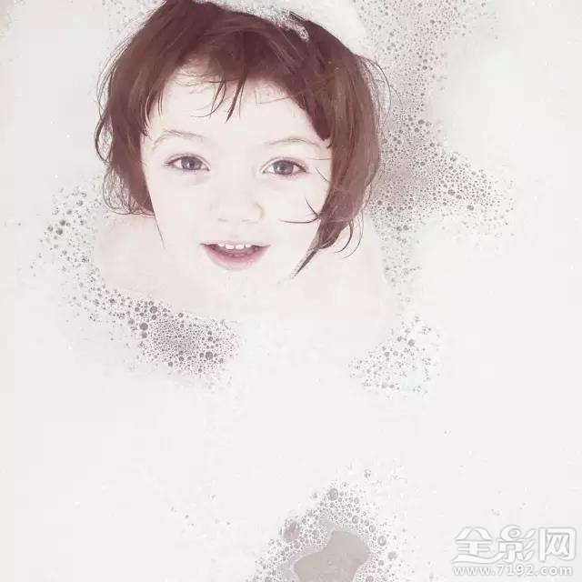 中国玩摄影的人有多少 一群摄影人