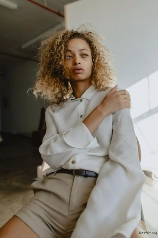 女士人像拍摄动作 女生 拍照 姿势