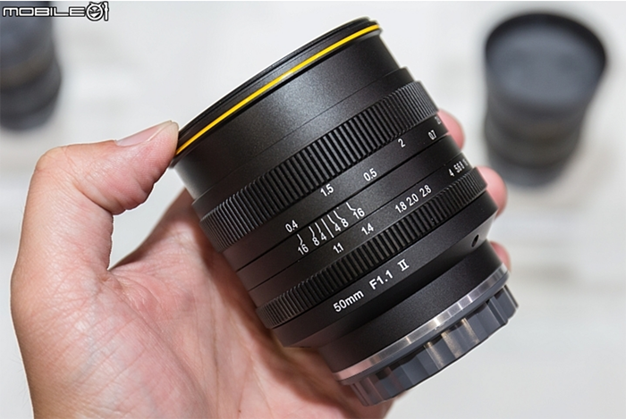 徕卡无反全画幅 无反相机是卡片机吗