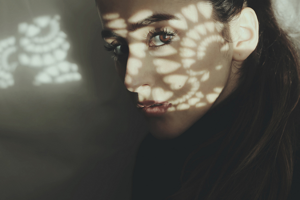 如何自拍自然一些 如何自拍才好看的技巧