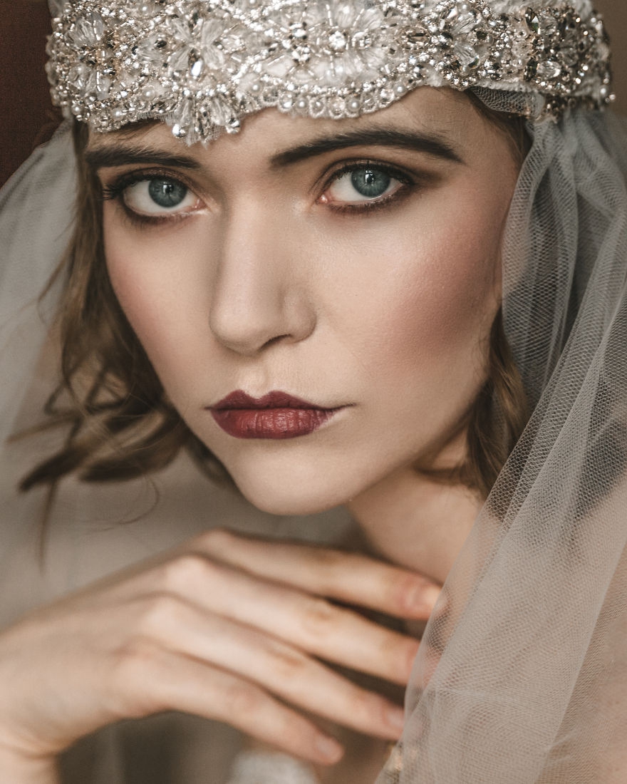 百年的新娘发型 百年的新娘女主衣服图3