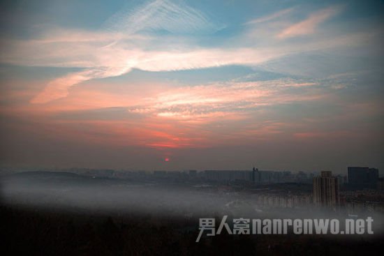 雨雾天气拍摄技巧 雨天拍雾参数怎么设置图2