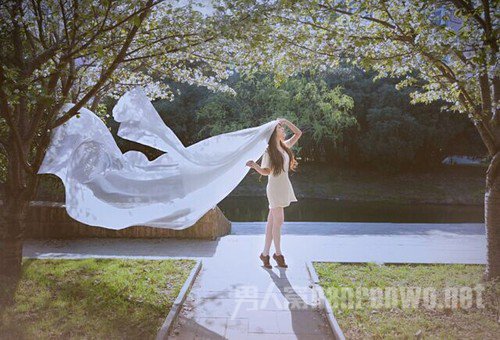 摄影人像动作 人像怎么拍出动感图1