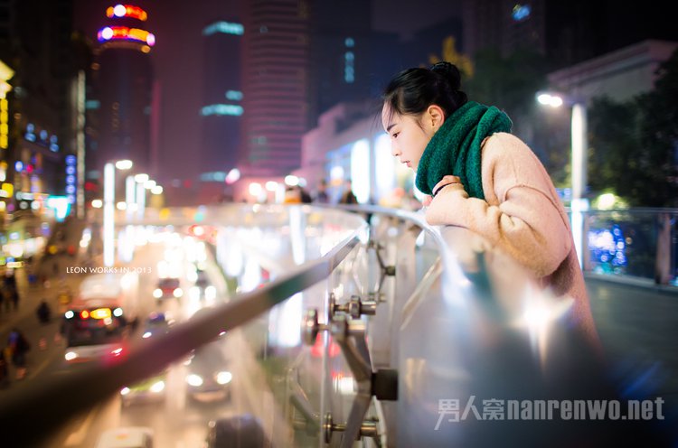 冬天夜景人像图片 冬天夜景视频无水印