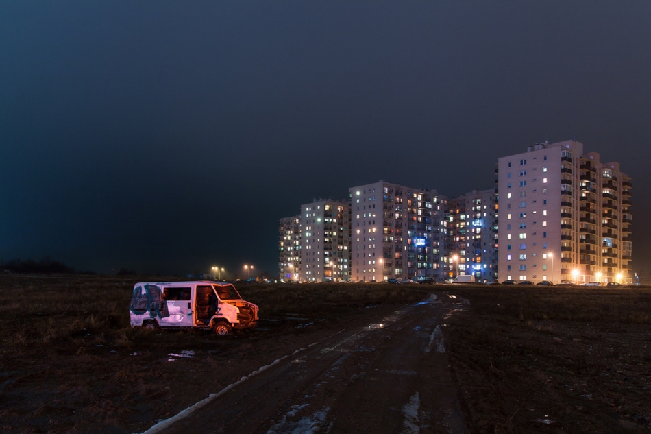 嘈杂中的一丝宁静 嘈杂声中仍然有安静的灵魂