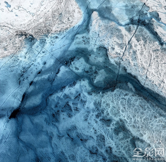 北极冰川消融 北极冰尸