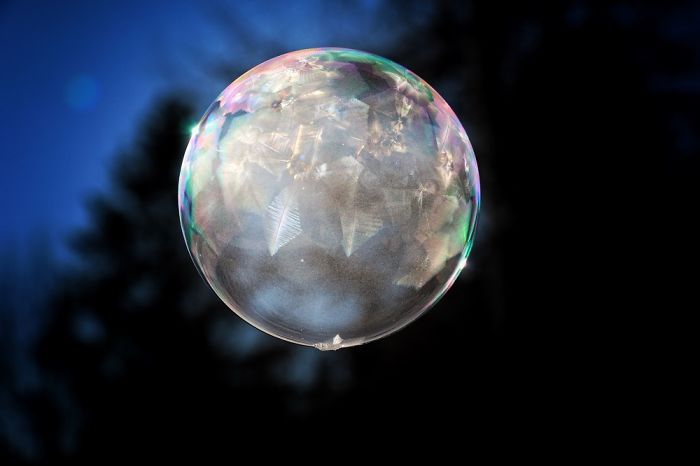 晶莹的小泡泡 晶晶莹剔透是什么意思-