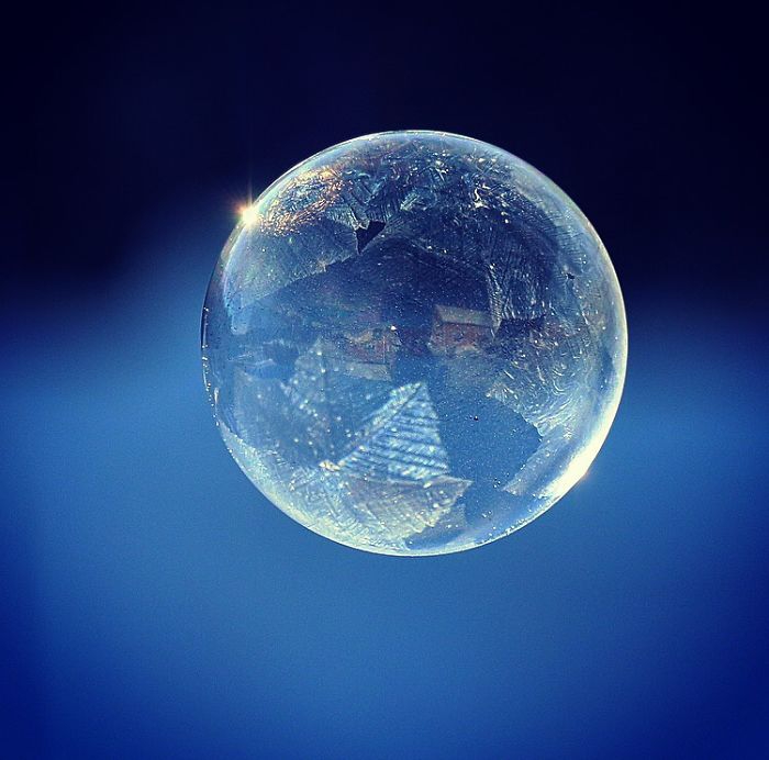 晶莹的小泡泡 晶晶莹剔透是什么意思-