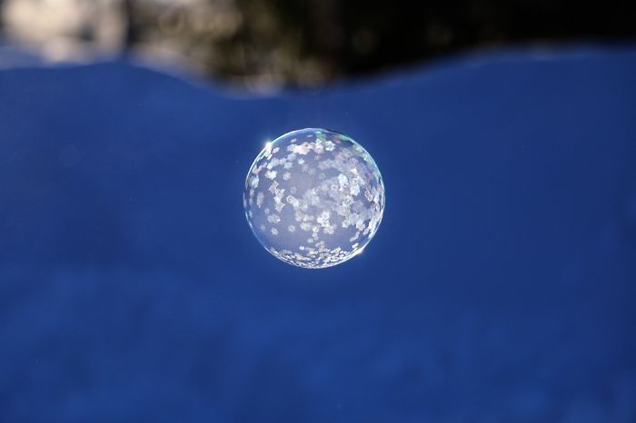 晶莹的小泡泡 晶晶莹剔透是什么意思-