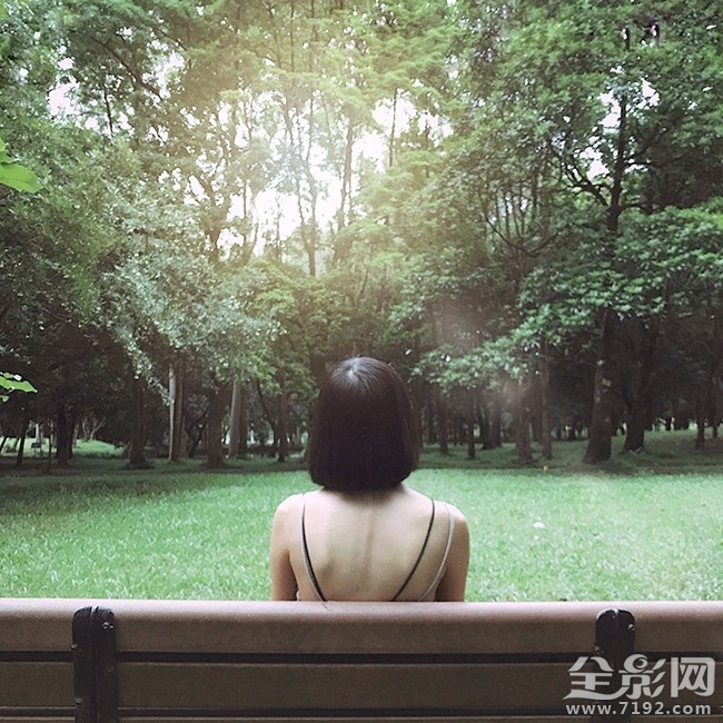 把生活拍成诗,一台手机就够了的说说 把生活拍成电影歌词