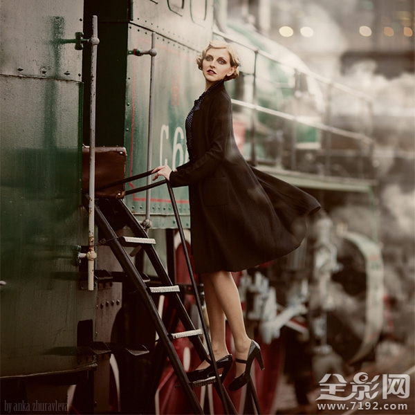 不甘于命运的折磨 爱与摄影让她重获新生在线观看 不甘于命运的人图1