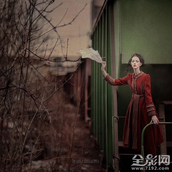 不甘于命运的折磨 爱与摄影让她重获新生在线观看 不甘于命运的人