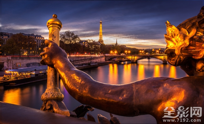 去浪漫的巴黎 去浪漫的巴黎是什么歌