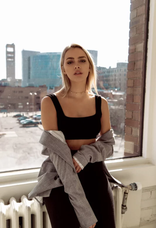 闪光灯vs自然光,你选哪个好 闪光灯和自然光的区别图3