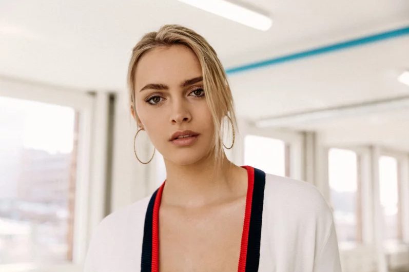 闪光灯vs自然光,你选哪个好 闪光灯和自然光的区别