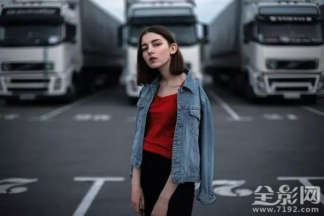 迷人的胶片人像摄影图片 迷人的摄影师