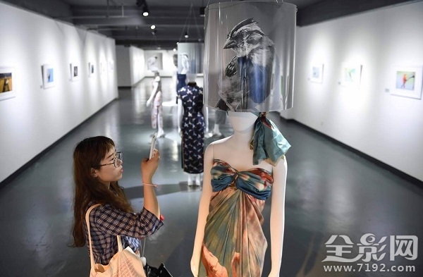 60ml水是多少图片 罗马尼亚卫生部长图2