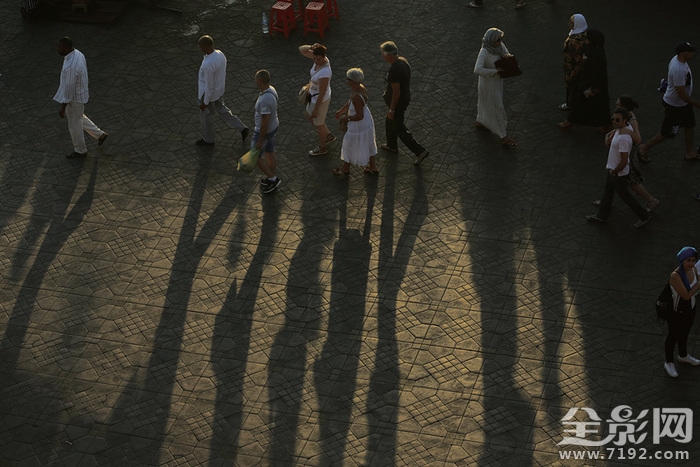 日落家园阅读理解答案 日落家园是真人秀吗