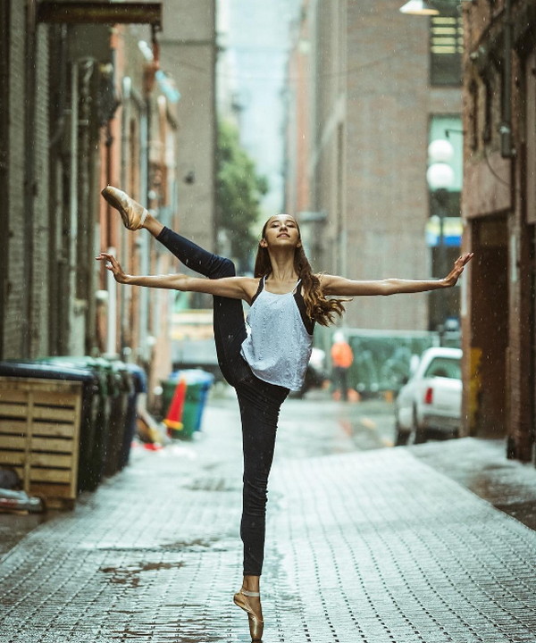 街头芭蕾舞者 芭蕾舞演员跳街舞