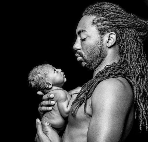 当妈妈外出,爸爸带孩子的时候怎么办 妈妈外出爸爸带娃图1