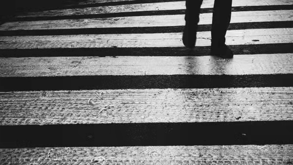 什么叫注目礼- 注目礼的标准姿势图片