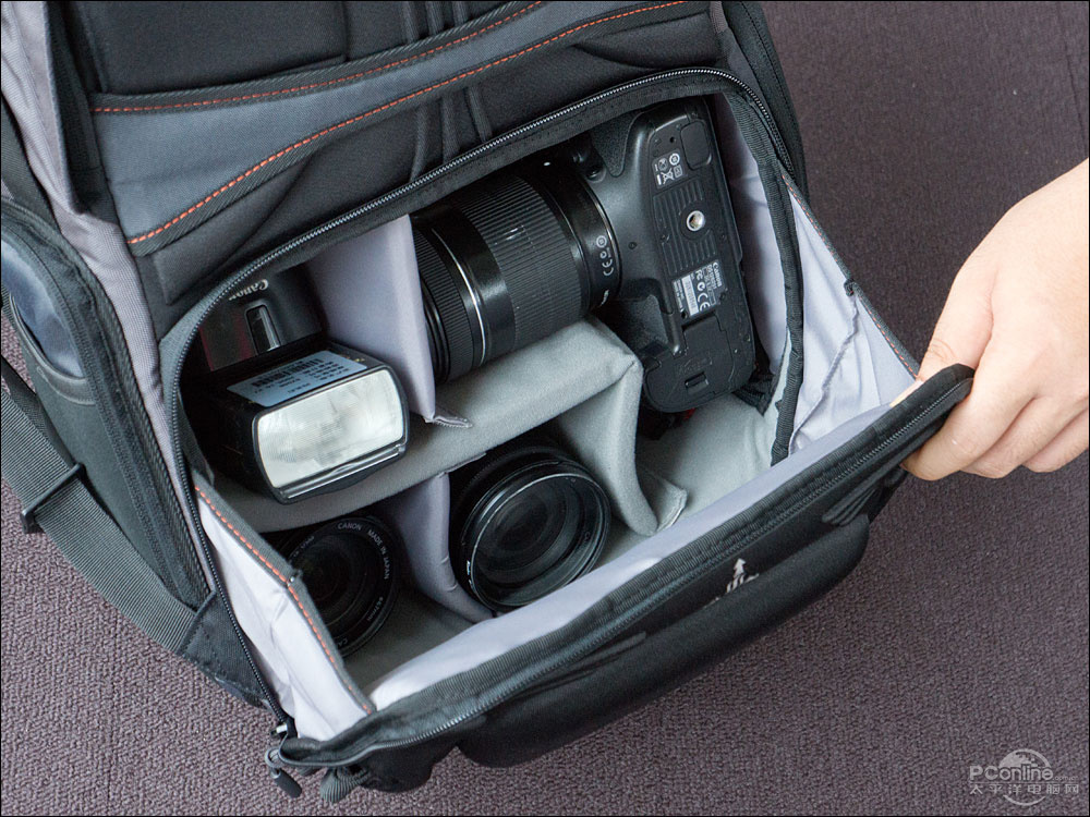 摄影师拍照流程 摄影师拍照时的照片