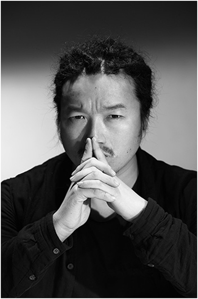 摄影师王坤的个人资料 王坤和画家图1