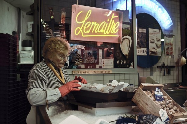 巴黎时装街拍 巴黎街头穿搭